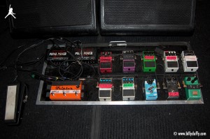 Billy Duffy's Effects Pedal Board for Electric 13