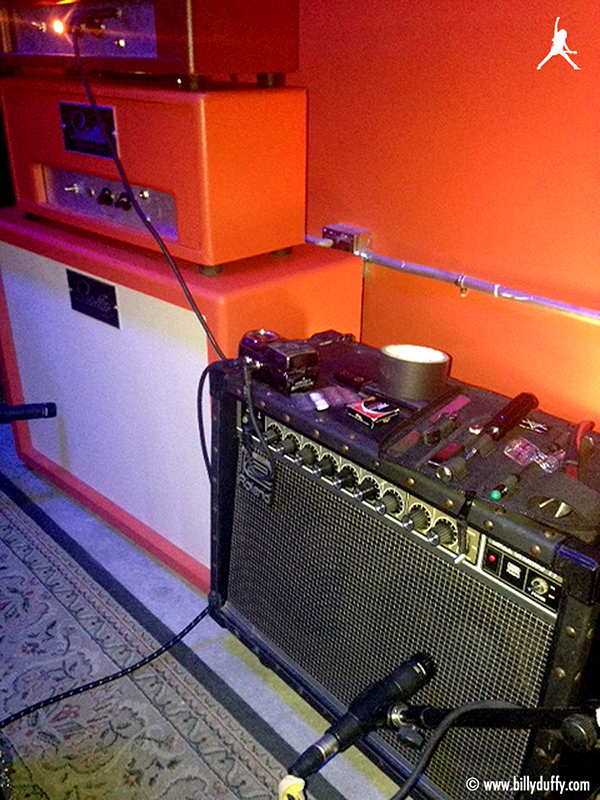 Billy Duffy's pre production mini rig