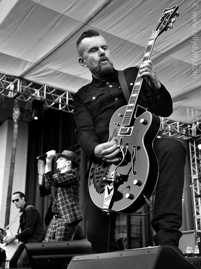 Billy Duffy onstage with Kings of Chaos - April 2017