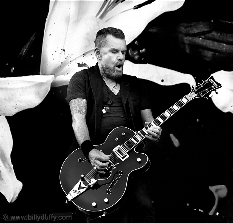 Billy Duffy Live with The Cult