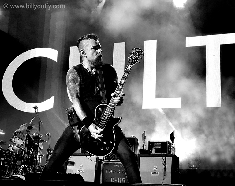 Billy Duffy live with The Cult in Houston 2018
