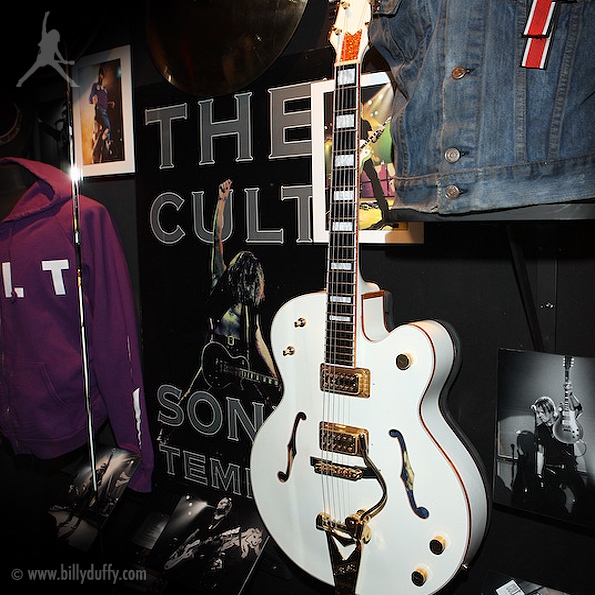 Billy Duffy's Gretsch White Falcon in Hard Rock Cafe Las Vegas