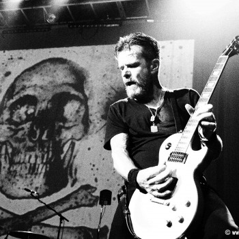 Billy Duffy onstage with The Cult on 'Electric 13' tour